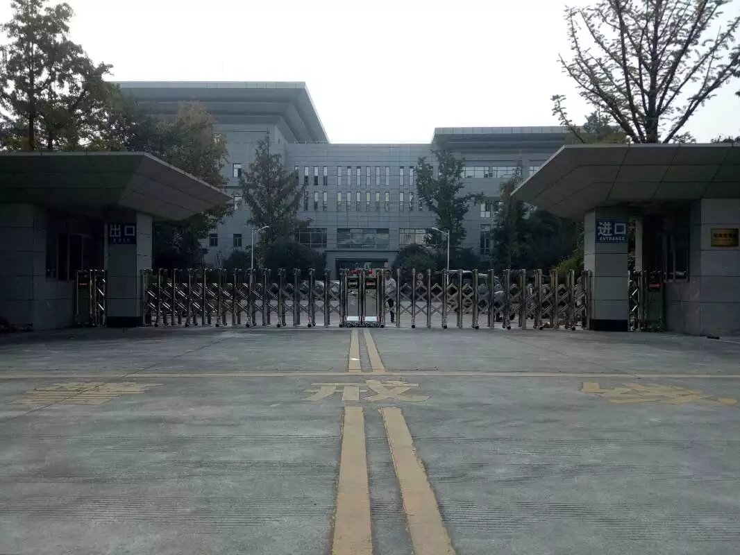 永新县永新县四川消防总队伸缩门